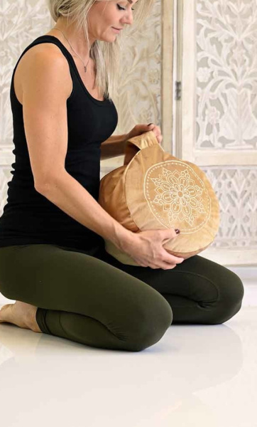 Velours Meditation Cushion Mandala Gold - 3