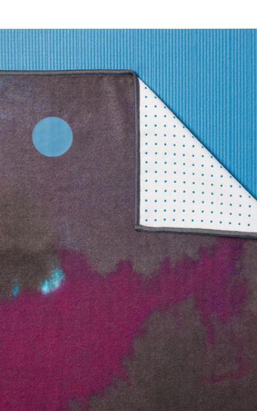 Ocean Swell Manduka Yoga Towel - Midnight - 1