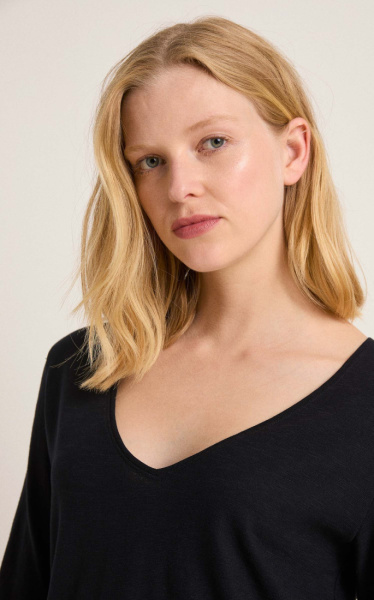 Lani V-Neck - 1