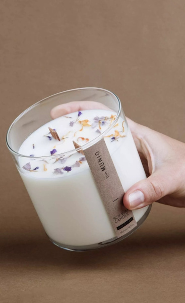 Munio Big Candle in Glass Wild Flowers