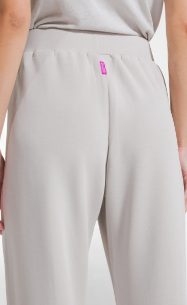 Smooth Pintuck Pants - 2