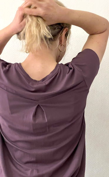 Namastay Tee - Aubergine - 3