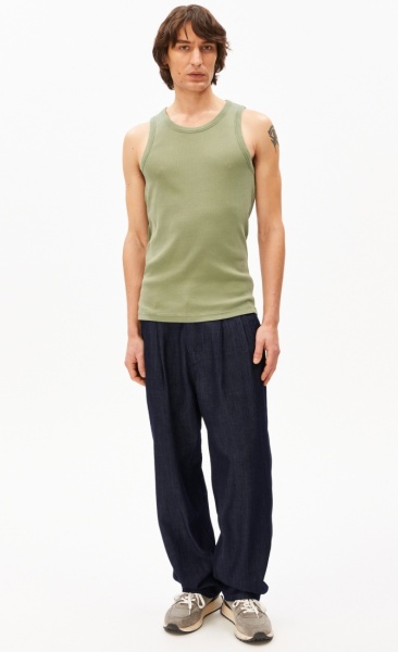 ArmedAngels GMT Dye Tank Fatigue Green - 3