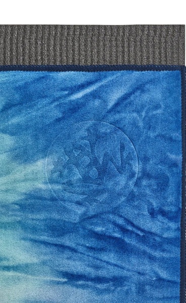 Manduka eQua Towel LTD edition Bengal lLght Blue - 2