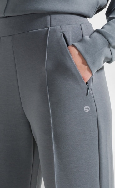 Smooth Pintuck Pants - Black - 1