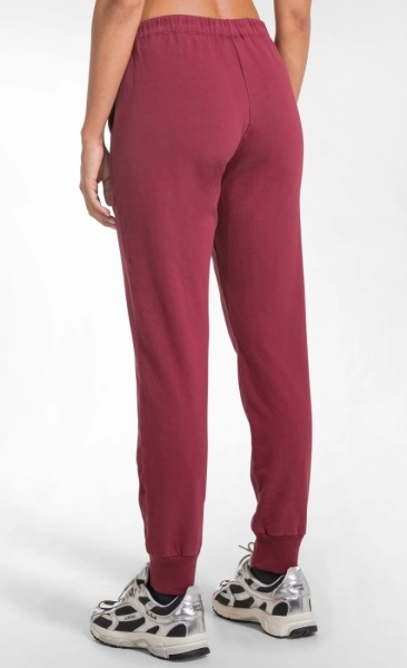 Regular Jogger Renew - Cherry Red - 3
