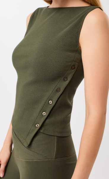 Mandala Side Button Top - Leaf