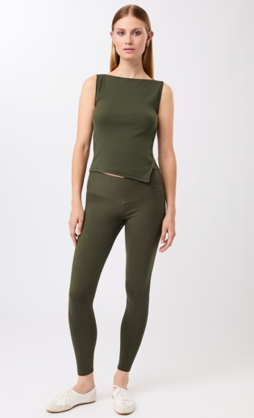 Mandala Side Button Top - Leaf - 2